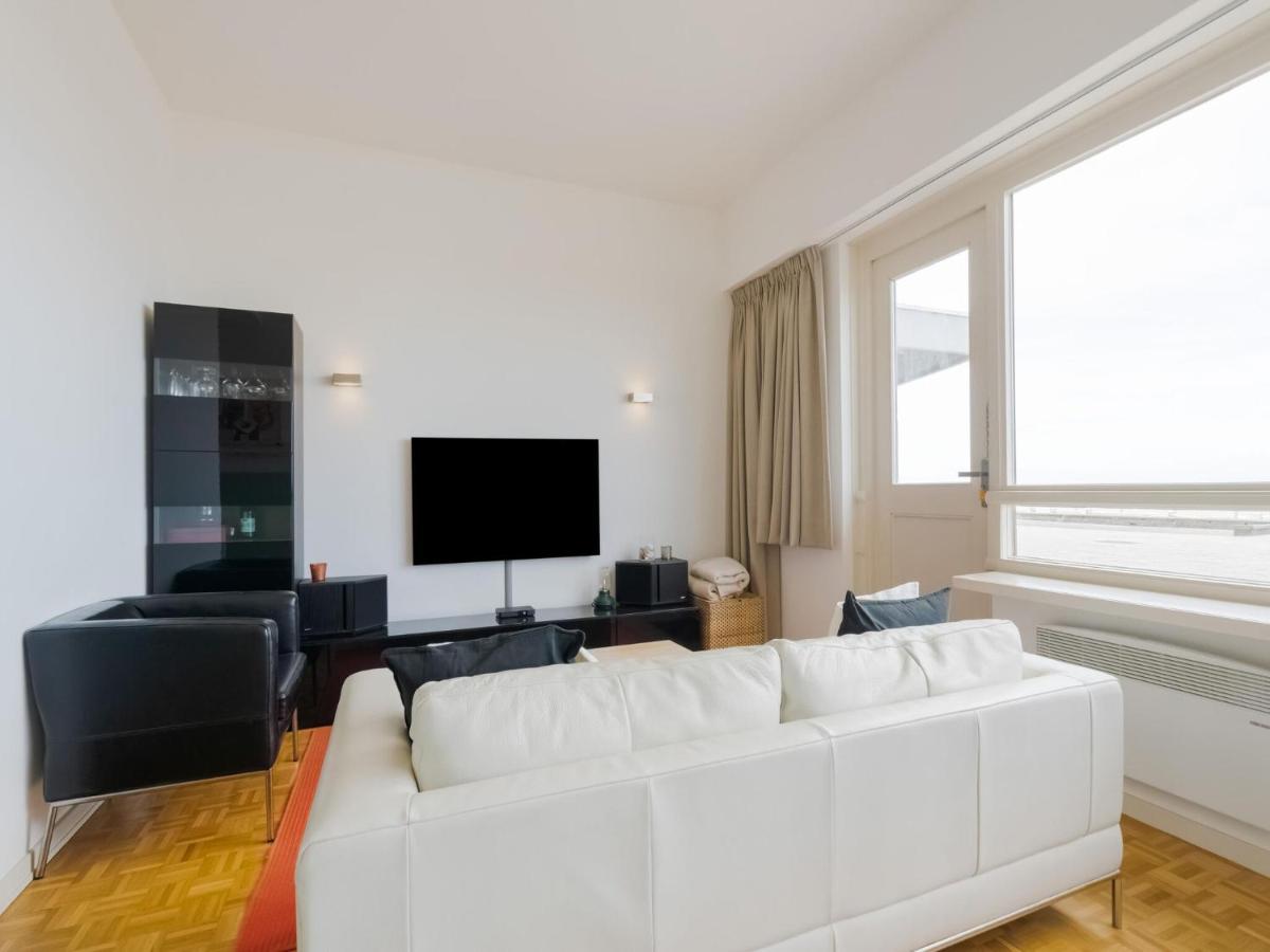 Comfortable Apartment In Oostende With Sea Views Exterior photo